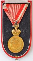1890. "Bronz Katonai Érdemérem" aranyozott Br kitüntetés  mellszalaggal, eredeti tokban, t...