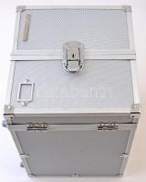 "Leuchtturm" zárható érmetartó alumínium koffer 10db kivehető tálcával, összesen 270db fér...