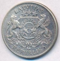 Lettország 1925. 2L Ag T:2 patina 
Latvia 1925. 2 Lati Ag C:XF patina 
Krause KM#8