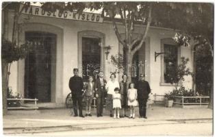 Városlőd-Kislőd, vasútállomás, csoportkép vasutasokkal, photo (vágott / cut)