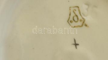 Hollóházi Ludas Matyi, kézzel festett, alján apró lepattanással, jelzett, m22 cm