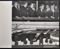 1970 Moszkva, ,,Magyar jubileumi népgazdasági kiállítás" c. fotóalbum, 44 db vintage fotóval a ...