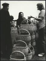 cca 1975 Kortárs fotóművészeti alkotások, 3 db vintage fotó, kettő feliratozva, 24x18 cm és 15,5x24 ...