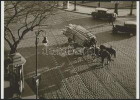 cca 1960 Lovas fogatok, 3 db fotóművészeti alkotás, kettő jelzett, vintage fénykép, egy mai nagyítás...