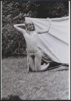 cca 1972 Vadkemping egy szelíd őzikével, 3 szolidan erotikus fénykép, korabeli negatívokról készült ...