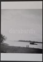 cca 1940 Dunára telepített hajómalom, szabadon felhasználható vintage negatív (6x6 cm) és az erről készült 25x18 cm-es mai nagyítás