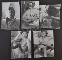 cca 1968 Nyers képek dokufotópapíron, 11 db szolidan erotikus felvétel Fekete György (1904-1990) bud...