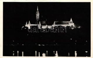Budapest - 4 db régi képeslap, Budapest éjjel, este / 4 pre-1945 town-view postcards, at night