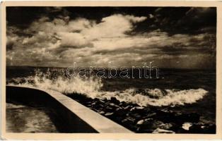 Balaton - 12 db régi képeslap, balatoni élet / 12 pre-1945 postcards