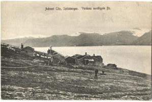 2 db régi norvég képeslap a Spitzbergákról, vegyes minőség / 2 pre-1945 Norwegian postcards of Svalbard (Spitsbergen): Advent city, Longyear city. mixed quality