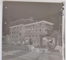 cca 1967 Budapest, Kőbányán készült 13 db szabadon felhasználható, vintage negatív, 6x6 cm