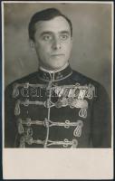 cca 1940 Szigethy Béla huszár százados kitüntetésekkel, fotó, 14x9 cm