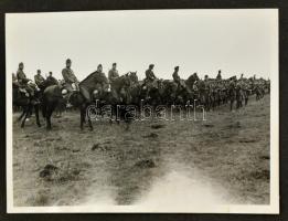 cca 1913-1938 A 34. gyalogezredről készült fotók, a hejőcsabai tábor, a felvidéki bevonulás életképe...