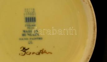 Zsolnay virág mintás váza, kézzel festett, jelzett, hibátlan, m:27 cm