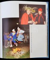 Vegyes helytörténeti témájú könyvek, 2 db: 
Vásárhely müemlékei, épületei. Hódmezővásárhely, 1976, ...