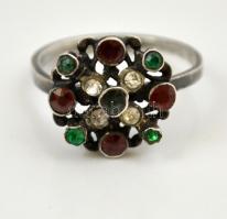Ezüst (Ag) női gyűrű színes üveg kövekkel, jelzett, méret: 60, bruttó: 3,8 g