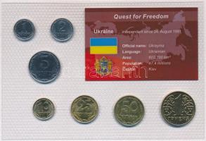 Ukrajna 1992-2005. 1k-1H (7xklf) "Quest for Freedom" sorozat, forgalmi sor műanyag díszcsomagolásban T:BU Ukraine 1992-2005. 1 Kopiyka - 1 Hryvrnia (7xdiff) "Quest for Freedom" series, coin set in plastic case C:BU