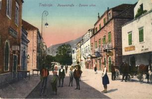 Trebinje, Kaiserstraße / Careva ulica / street view with shops and vendors, Verlag Hamdija Kopcic (EM)