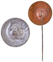 1933. "Tour de Hongrie" zománcozott fém kitűző (21mm) + Törökország DN Festett fém kerékpá...