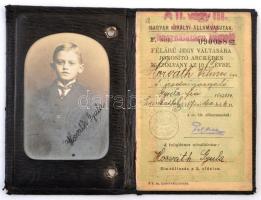 1917, 1931 MÁV félárú jegy váltására jogosító igazolványok bőr kötésben