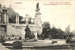 Budapest I. Várkert, Turul madár szobor. Divald Károly 1693-1907