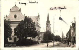 Igló, Iglau, Spisská Nová Ves; utcakép a katolikus és az evangélikus templomokkal / street view with churches. Lumen Foto