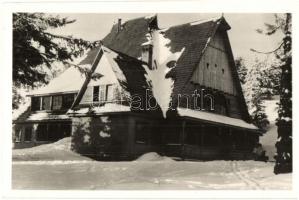 Hargita, Hargitha; Menedékház Madarasi-Hargitán, Kováts István fényképész felvétele / rest house, hut