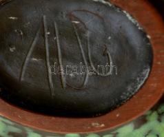 Iparművész mázas kerámia hamutálka, jelzett, 15×12,5×3,5 cm