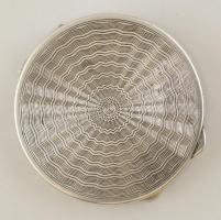 Ezüst(Ag) geometrikus, hullámos mintával díszített dobozka, jelzett, d: 5,5 cm, nettó: 36,3 g