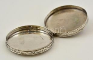 Ezüst(Ag) ovális mintával díszített dobozka, jelzett, d: 5,8 cm, nettó: 25,7 g