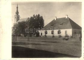 1940 Gyergyóalfalu, Joseni, Untersdorf; utcakép templommal / street view with church. photo (EK)