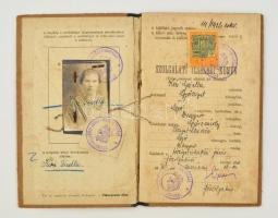 1926 Győrzámoly, Fényképes szolgálati cselédkönyv, 1000 kr. okmánybélyeggel./ Hungarian maid's service book, with photo and stamp.