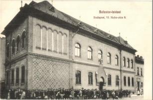 Budapest XIII. Salvator Intézet diákok csoportképével. Huba utca 6.
