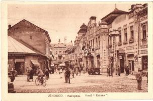 Ungvár, Uzhorod; Hotel Koruna / Korona szálloda, Berkes Béla, Fried Ármin üzletei, Bata cipőbolt, kerékpár / hotel, shops, shoe store, bicycle (vágott / cut)