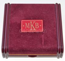 2002. "MKB - Első Magyar Bank" Ag emlékérem eredeti dísztokban (31,2g/0.999/42,5mm) T:PP