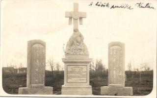 Kula háborús emlékmű Foto AK