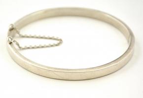 Ezüst(Ag) karperec, biztonsági kapoccsal, jelzett, 6,5x6 cm, nettó: 11,5 g