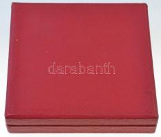 Iván István (1905-1968) 1970. "Városligeti Vajdahunyadvár" Br emlékérem, hátoldalon gravír...