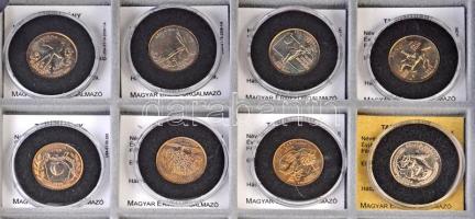 Amerikai Egyesült Államok 1999-2009. 25c Cu-Ni (32xklf) "50 állam", 2db tálcás éremtartó k...