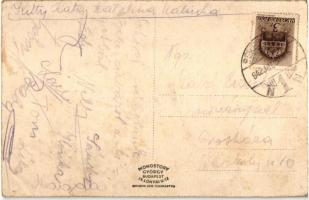 Békéscsaba, Szent István tér. Magyar zászló és búzakalász díszítés (EK)