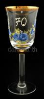 Virágmintás üvegpohár, aranyozott peremmel, kis kopásnyomokkal, m: 22 cm