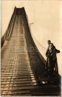 Fából elkészíett sísánc, száraz állapotban / Wooden ski rampart in dry condition, photo (EK)