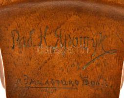 1916 Somorjai emlék, jemilcsinói orosz hadifogoly által faragott  szobor, fa, jelzett, m: 22 cm /

...