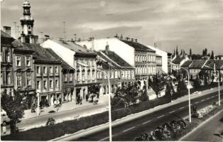 37 db MODERN fekete-fehér magyar városképes lap a 1960-as és 1980-as évekből / 37 modern black and w...