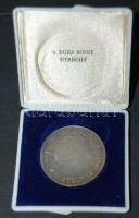 Hollandia 1973. 10G Ag "Julianna" T:PP Eredeti díszdobozban!