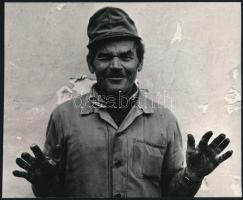 cca 1978 Kortárs fotóművészeti alkotások, 4 db vintage fotó, 18x23 cm és 14x20,4 cm között