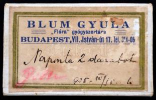 1935 "Blum Gyula Flóra gyógyszertára" felíratú papír gyógyszeres dobozka, 6×3,5 cm