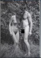 cca 1976 A bűnbeesést megelőző négy pillanat, 4 db szolidan erotikus fénykép, vintage negatívokról k...