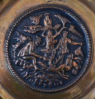 Vadász jelenetes bronz tál, "Hubertus" felirattal, d:22 cm