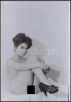 cca 1972 Pucéran és tűsarkúban, 3 db szolidan erotikus fénykép, vintage negatívokról készült mai nagyítások, 25x18 cm / 3 erotic photos, 25x18 cm